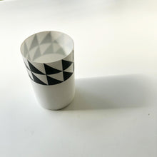 Load image into Gallery viewer, Metric Glass 01

