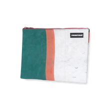 Load image into Gallery viewer, F07 CHUCK_00008
